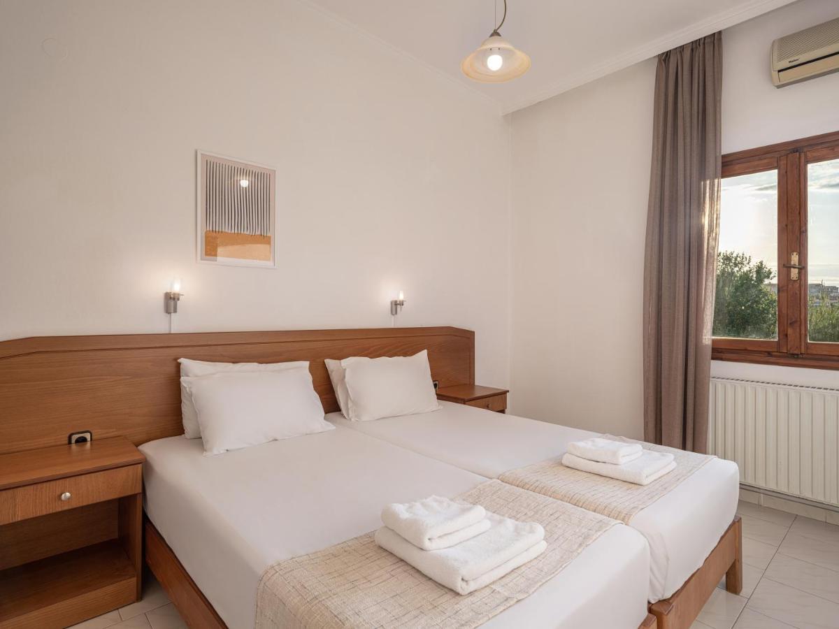 Artemis Apartments Stalós Habitación foto