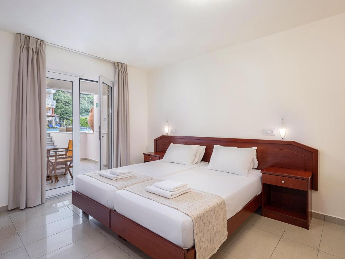 Artemis Apartments Stalós Habitación foto