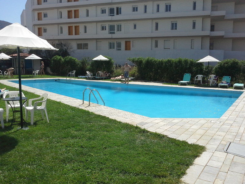 Artemis Apartments Stalós Exterior foto